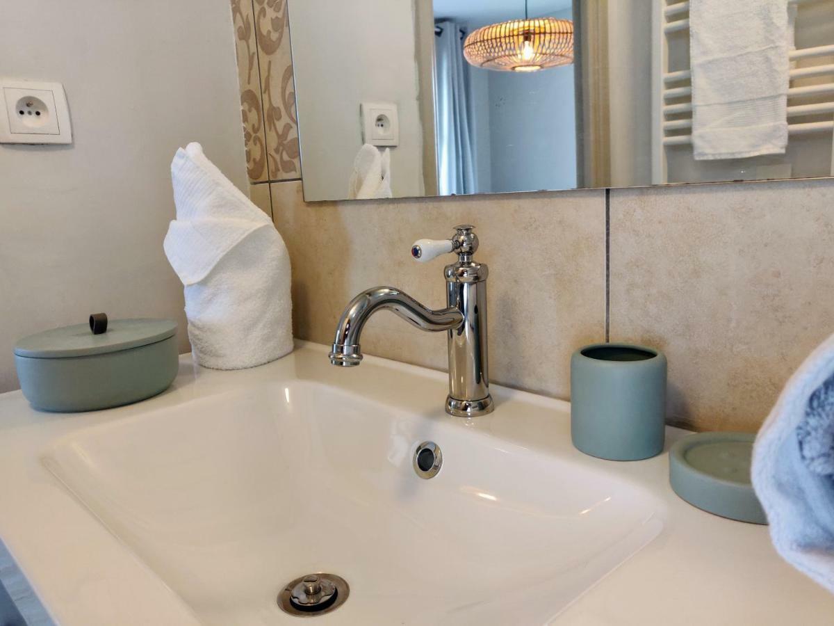 Appartement L'Oliveraie - La Cite Plein Les Yeux Carcassonne Dış mekan fotoğraf